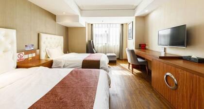 Super 8 Hotel (Zhengzhou Railway Station Northeast Exit)