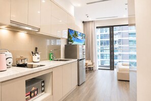Fridge, microwave, stovetop, rice cooker