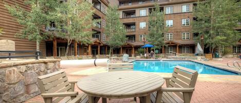 Apartment (2 Bedrooms) | Exterior