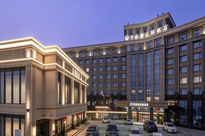 Grand Daqiao Hotel