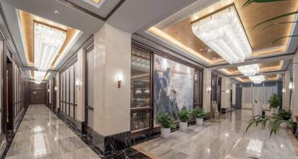 Grand Daqiao Hotel