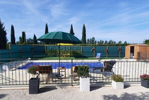 Terrace/patio - Appart'Estel 2 pers en campagne avec accès piscine (Tarascon)