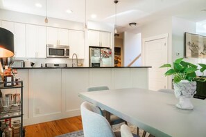 Dining - September 2024 - Cozy 3br escape in walkable West Asheville (Asheville)