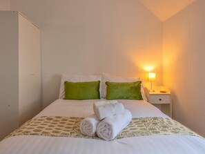 1 chambre, fer et planche à repasser, Wi-Fi gratuit, draps fournis
