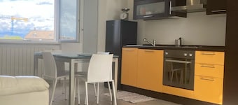 Safety House Apartment 20' x Leolandia and Milan (trains 30', 5 every hour).