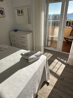 2 sovrum, strykjärn/strykbräda, wi-fi och sängkläder