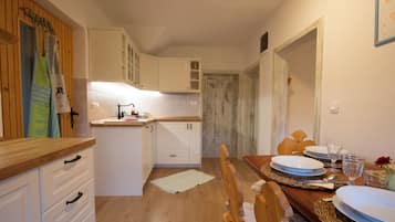Microwave, stovetop, dishwasher