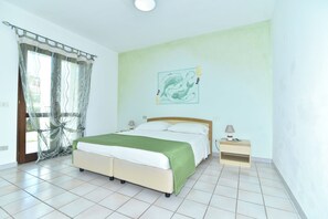 Apartment, Garden View | Cribs/infant beds, free WiFi - La Costa Mare (Arzachena)