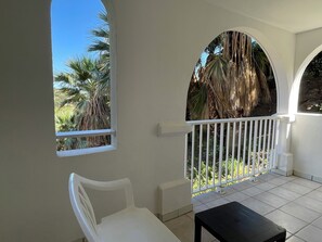 Property grounds - Apartment n°4 near the beach - hillside view + terrace (Le Lavandou)