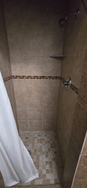 Chambre Simple Deluxe | Salle de bain