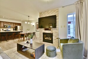 Fernseher, Kamin