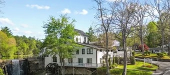 Tranquil Lakeside Waterfall Retreat-Leaf Season Is Here