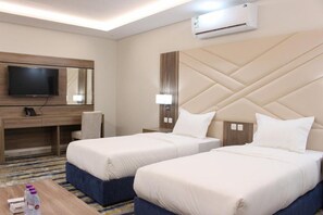 Family Suite | Egyptian cotton sheets, premium bedding, pillowtop beds, soundproofing - Emmar Al Dyar (Jeddah)