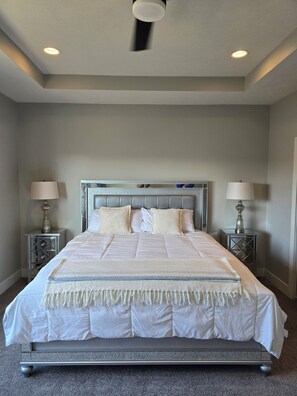 5 bedrooms, desk, iron/ironing board, travel cot