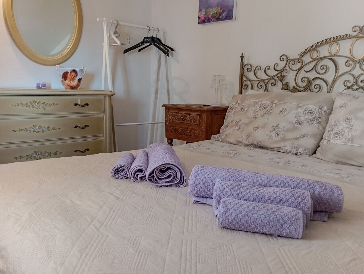 2 Schlafzimmer, Schreibtisch, Bügeleisen/Bügelbrett, WLAN