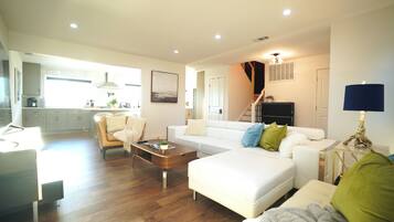 TV connectée, cheminée