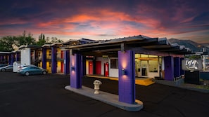 Front of property - INN ON 66 (Flagstaff)