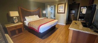 อินน์ ออน 66