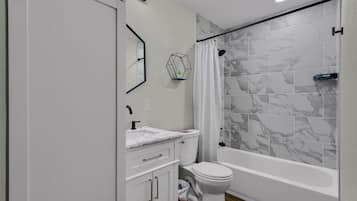 Towels, soap, shampoo, toilet paper