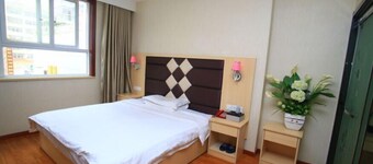 Xianning Century Hotel