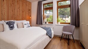 2 chambres, fer et planche à repasser, Wi-Fi, draps fournis