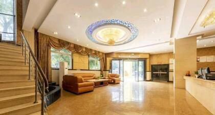 Huangting Holiday Hotel