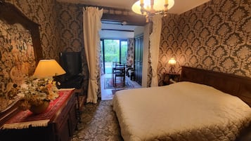 2 chambres, fer et planche à repasser, Wi-Fi gratuit, draps fournis