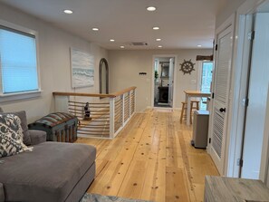 Interior - NYC to Zen - Spa Bungalow w/ Hot Tub, Gym - Walk to the Beach + Ferry Access (Highlands)