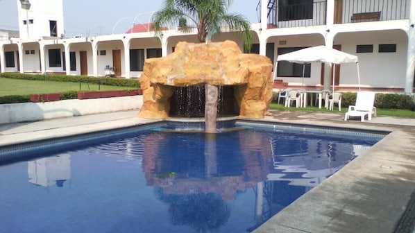 Outdoor pool - Hotel Real de Cuautla (Cuautla)