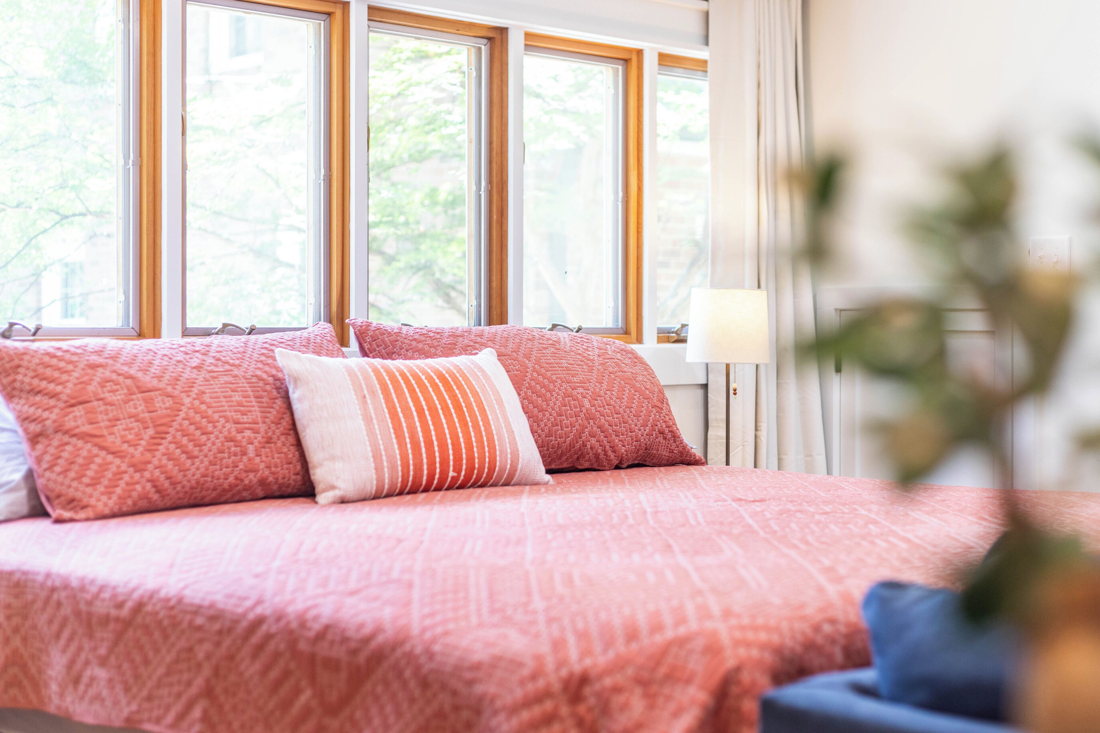 New, modern guesthouse by Lake Hamilton in Greensboro NC