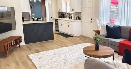 H-Town Hideout :King Suite, 4 bedrooms close to attractions and restaurants