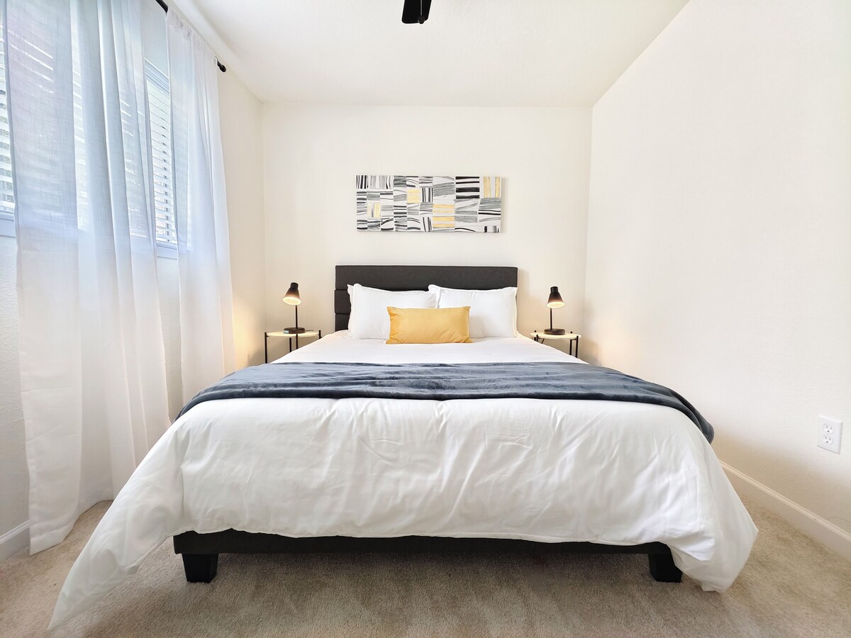 Photo 3 of H-Town Hideout :King Suite, 4 bedrooms close to attractions and restaurants