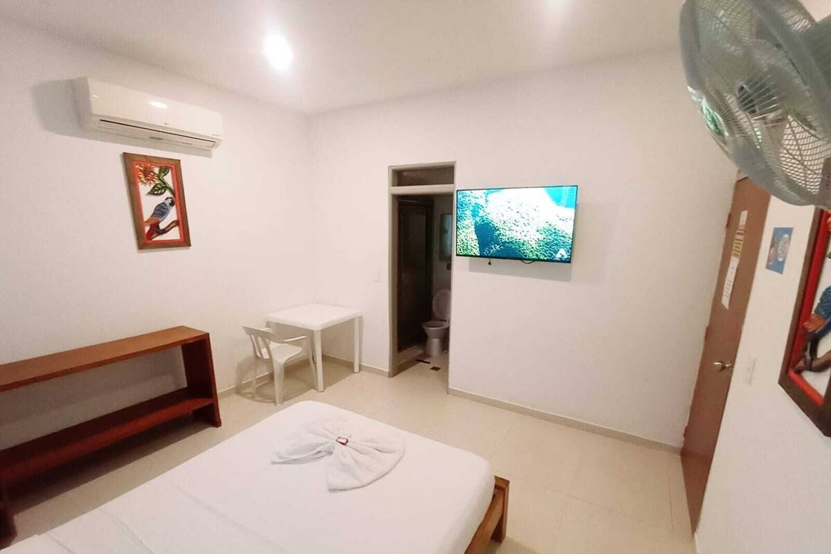 Comfort Single Room, Private Bathroom