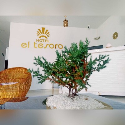 Hotel El Tesoro 