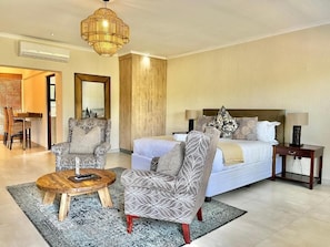 Couette en duvet d'oie, coffres-forts dans les chambres, bureau