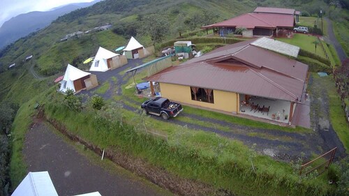 Villas Vistas Paraiso