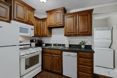 Whitesboro’s Hidden Gem Cozy Downtown Haven