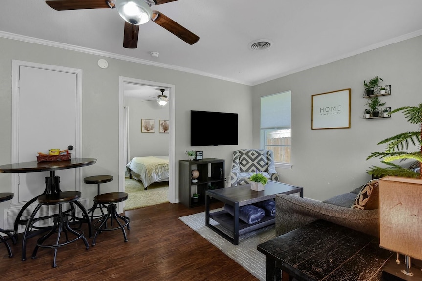 Whitesboros Hidden Gem Cozy Downtown Haven - Lake Texoma
