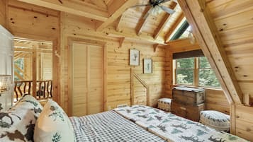 3 bedrooms, travel cot, free WiFi, bed sheets