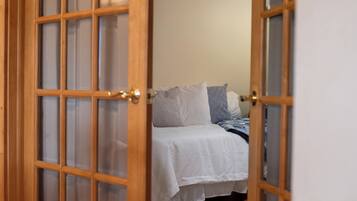 4 chambres, fer et planche Ă repasser, lit parapluie, Wi-Fi gratuit