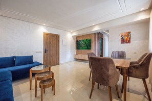 Smart TV - 3 bedroom apartment with pool in marrakech (Marrakech)