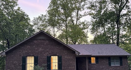 3 bedroom Badin Lake home nestled in a quiet cove by Uwharrie National Forest