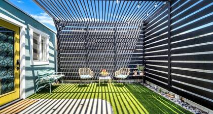 Polk Casita by Rather Be Properties: Stylish, Patio & Prime Walkability