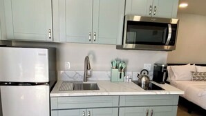 Private kitchen - Cozy apartment with WiFi and AC in charming El Cajon San Diego (El Cajon)
