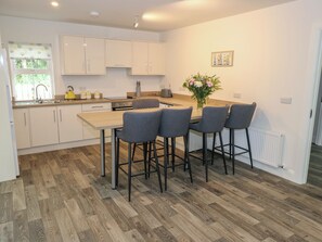 Talheres/pratos/utensílios de cozinha