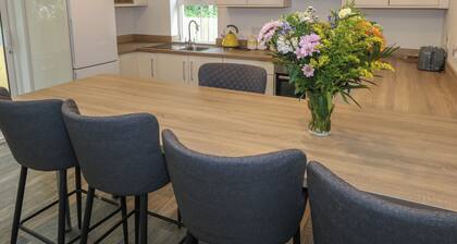 CIARA'S PLACE, family friendly in Riverstown, County Sligo