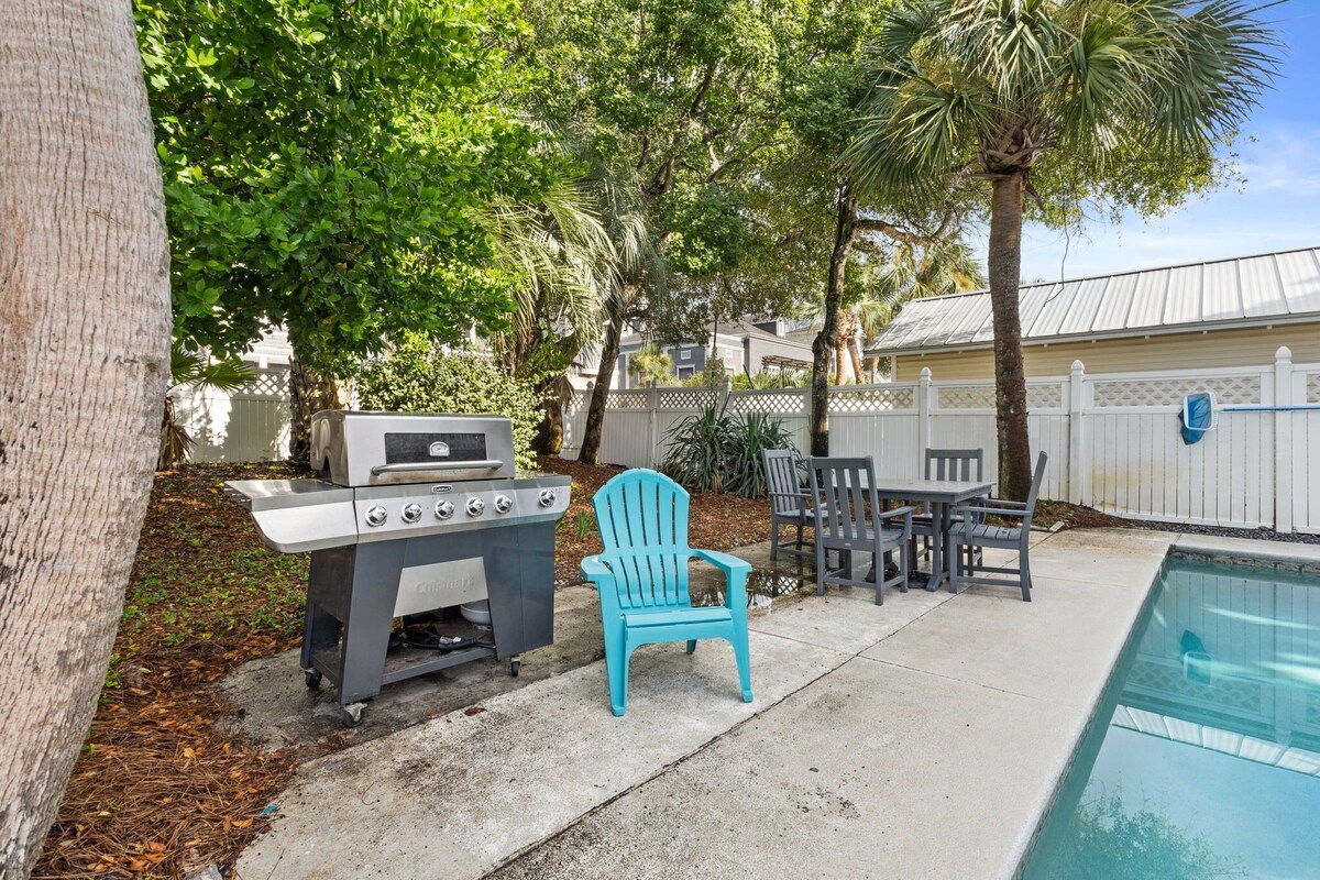 Photo 51 of Sandy at the Beach: Pet-friendly 3-bedroom home with private pool in Destin's Crystal Beach.