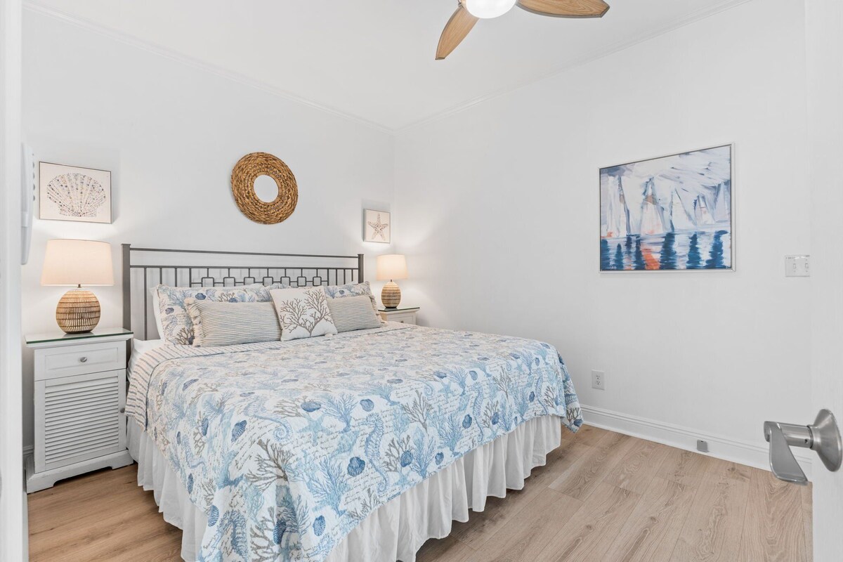 Photo 20 of Sandy at the Beach: Pet-friendly 3-bedroom home with private pool in Destin's Crystal Beach.