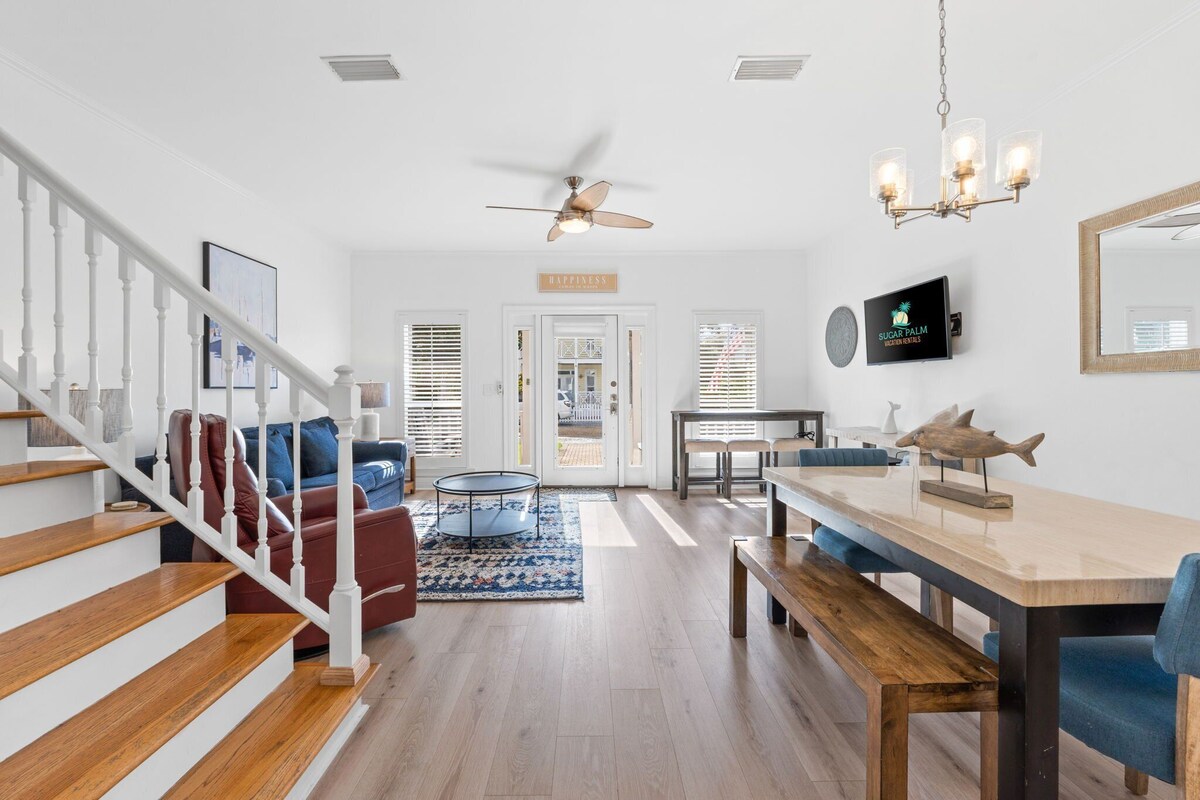Photo 16 of Sandy at the Beach: Pet-friendly 3-bedroom home with private pool in Destin's Crystal Beach.