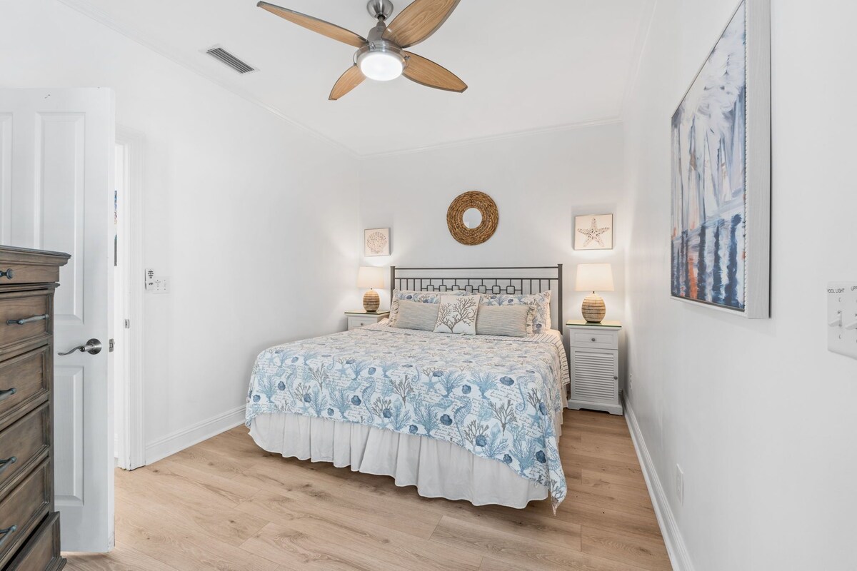 Photo 24 of Sandy at the Beach: Pet-friendly 3-bedroom home with private pool in Destin's Crystal Beach.